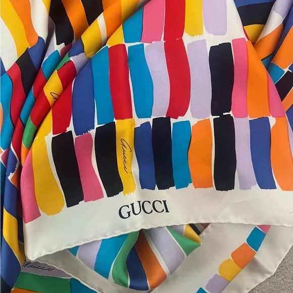 Gucci Accessories - Gucci scarf